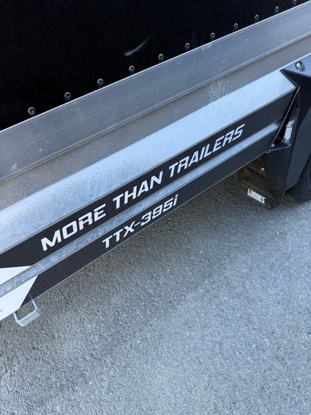 Lorries SnoWmaster TXI-395i-K